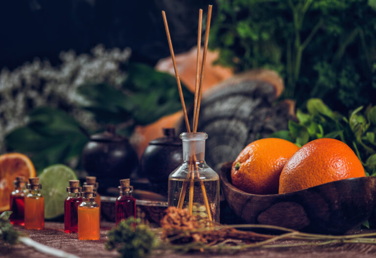 pos-i-aromatotherapeia-therapeuei-soma-kai-psixi