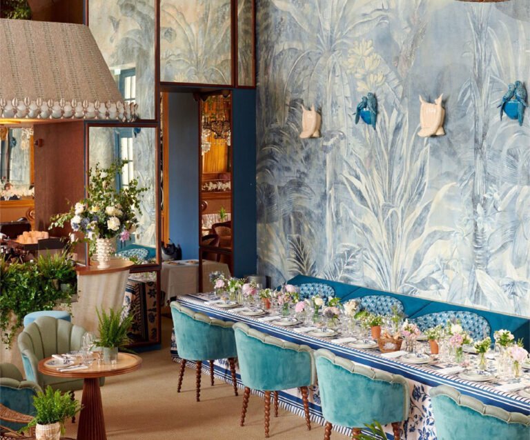 to-pio-kompso-cafe-parisiou-aura-eirinikou-5