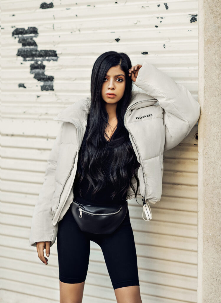 to-kapitone-epistrefei-se-rouxa-kai-axesouar-2