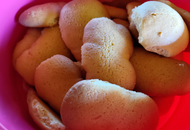 megali-tetarti-kai-ftiaxnoume-koulourakia