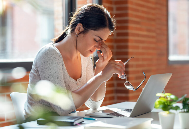 ponokefalos-imikranies-apo-othones