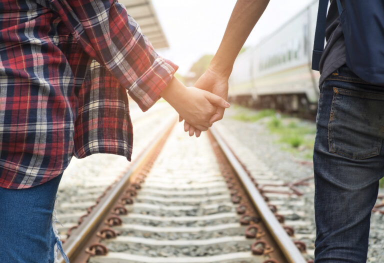 erotas-alla-sou-peftei-ligo-makria-a