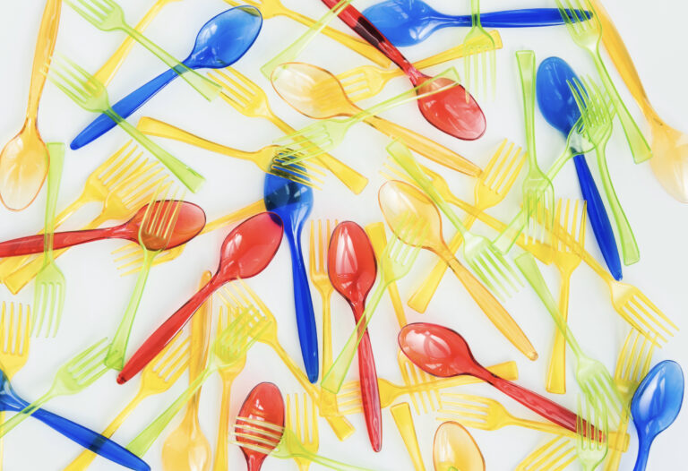 tros-plastiko-kai-den-to-xereis