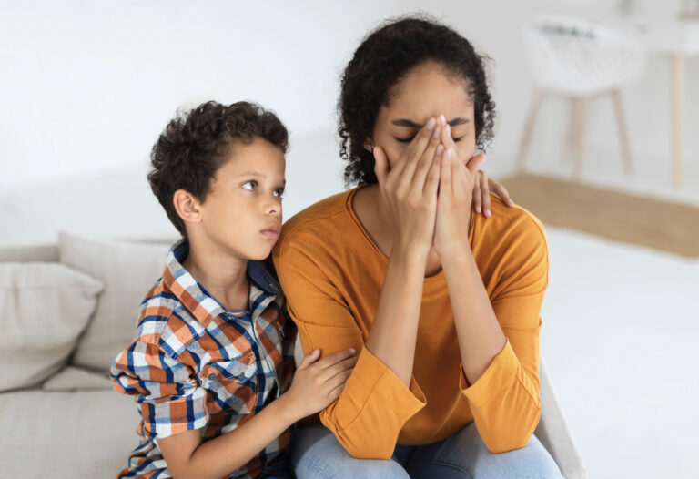 giati-i-siopi-den-einai-sosti-timoria-gia-to-paidi-sou