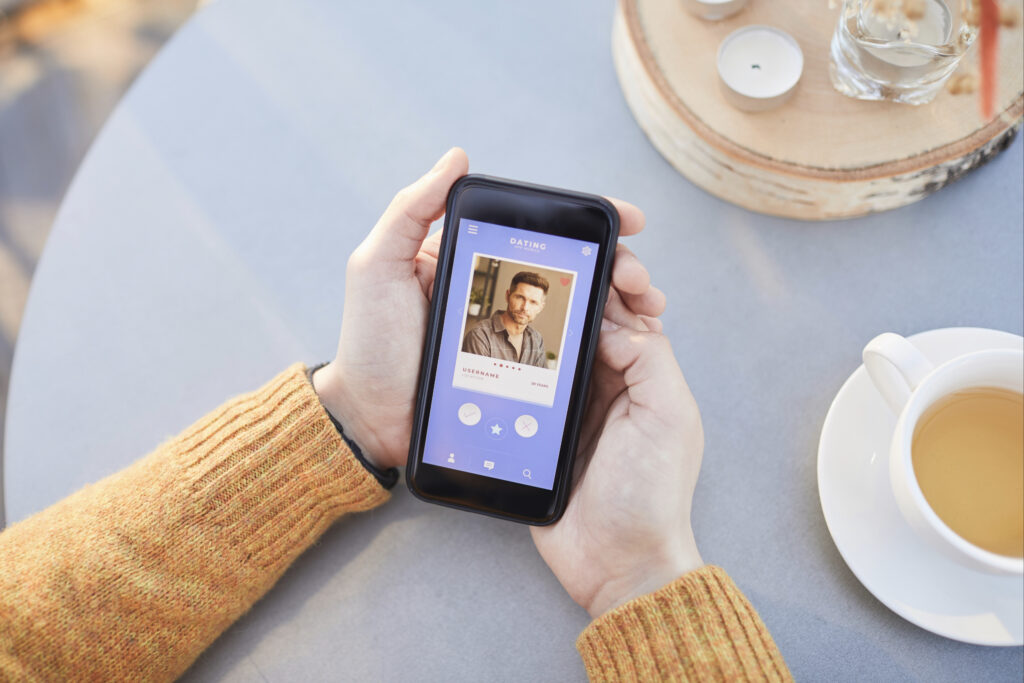 11-red-flags-dating-apps