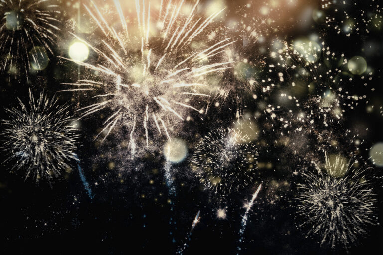 pos-kratas-iremo-katikoidio-pirotexnimata