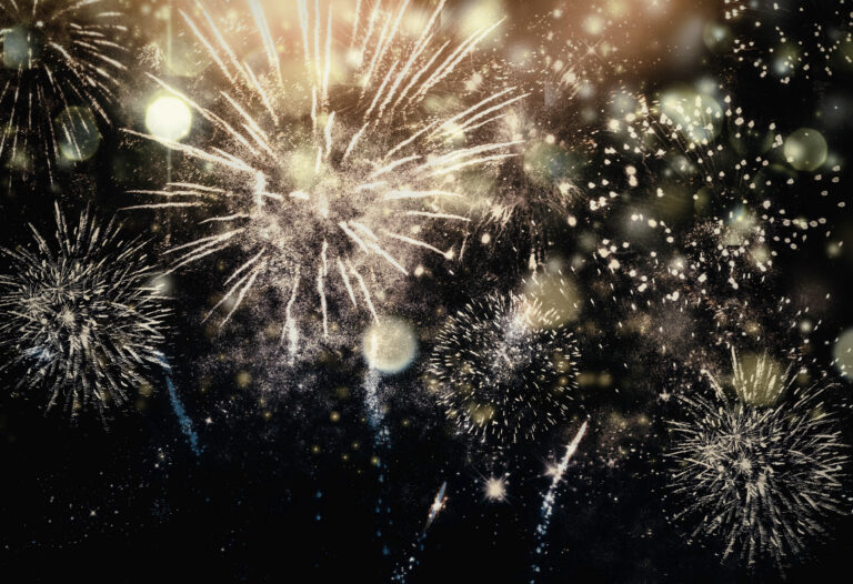 pos-kratas-iremo-katikoidio-pirotexnimata