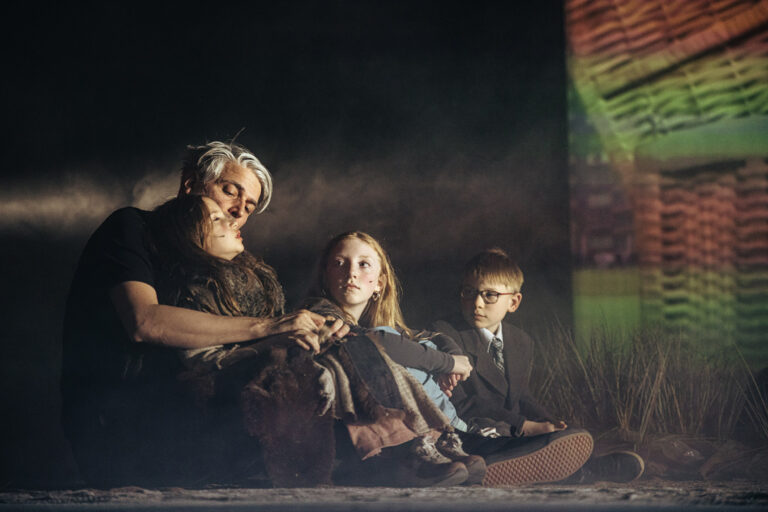 Medeas-Kinderen_c-Michiel-Devijver-2